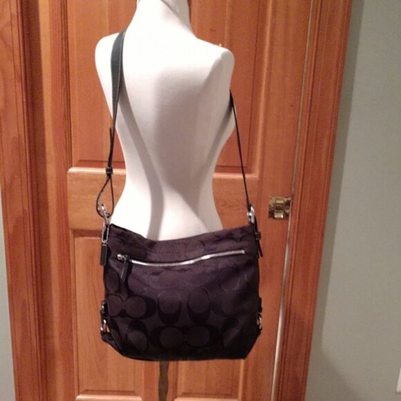 Coach Shoulder Bag Soho Jacquard Signature Duffle Black - Picture 2 of 15